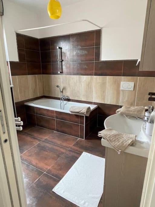 Lecasedialex It Casa Axel Турин Экстерьер фото